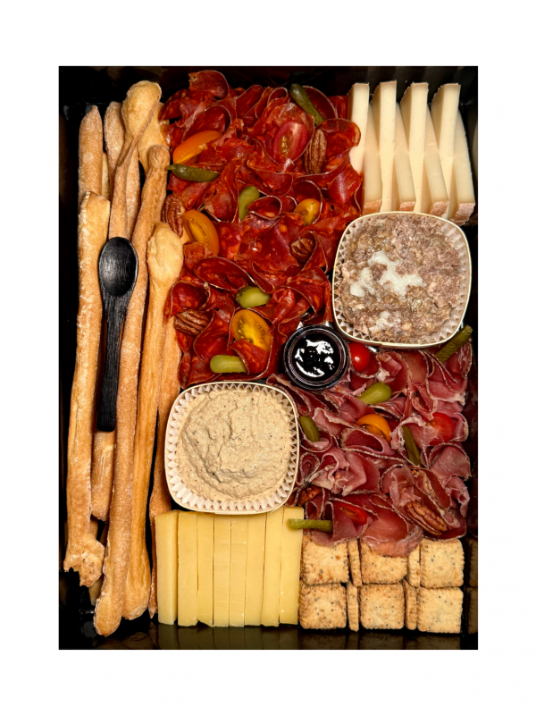 Plateau aperitif L incontournable - fromage et charcuterie - livraison Paris